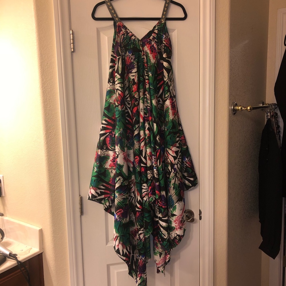 Bella Moda Dress - Picture 2 of 3